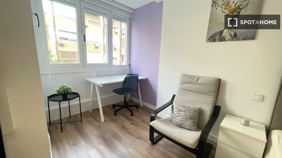 Double room Madrid, 6 beds — photo 5