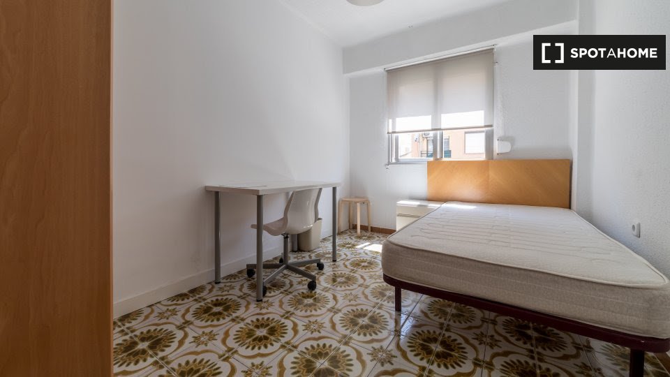 Double room Valencia, 5 beds — photo 2