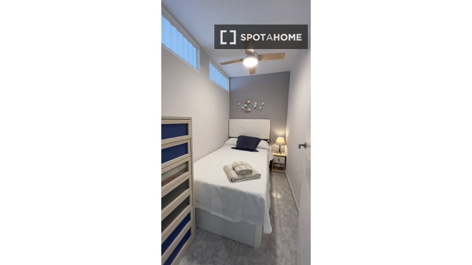 Apartment Valencia, 2 beds, 70m² — photo 9
