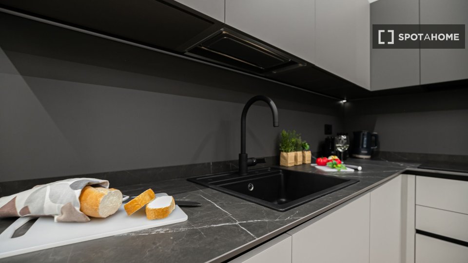 Apartment Milan, 2 beds, 72m² — photo 6