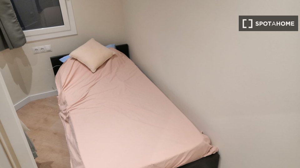 Shared apartment room for rent in Barcelona - in Barcelona