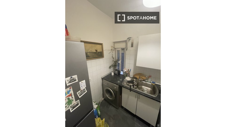 Double room Madrid, 1 bed, 80m² — photo 3