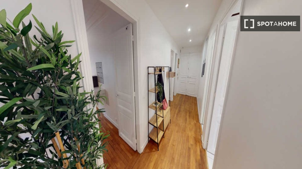 Double room Paris, 3 beds, 60m² — photo 7