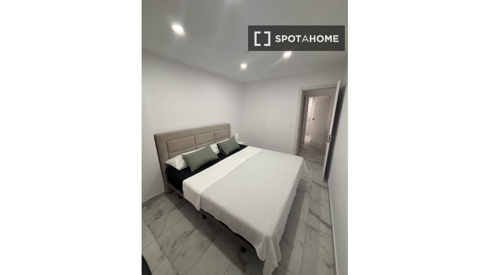 Double room Cartagena, 4 beds, 126m² — photo 2