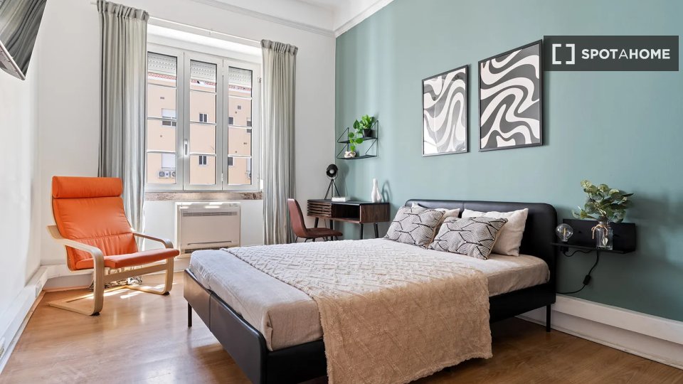 Double room Lisbon, 11 beds — photo 1