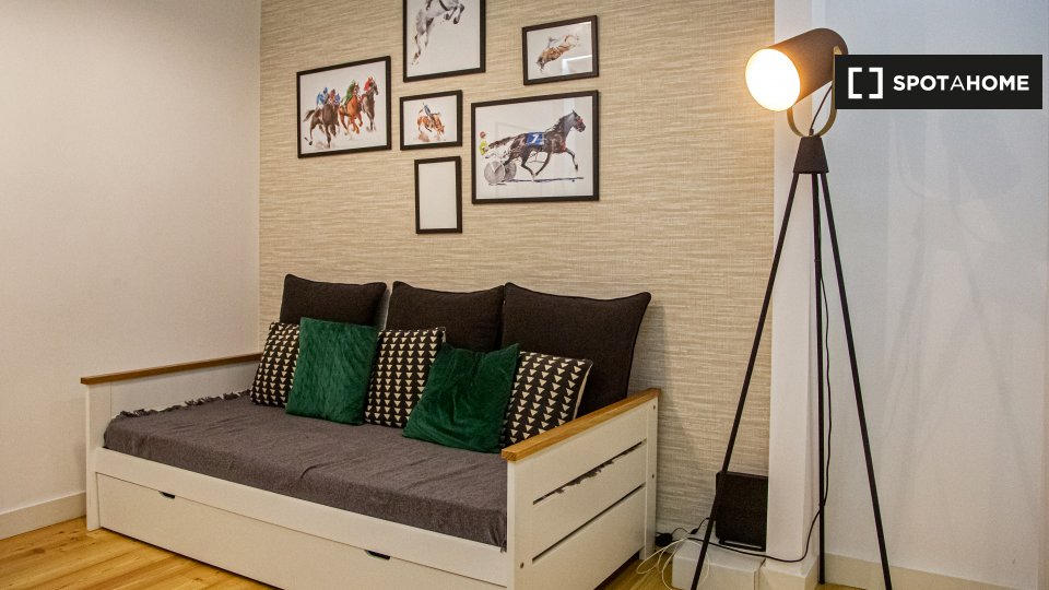Apartment Lisbon, 2 beds — photo 8