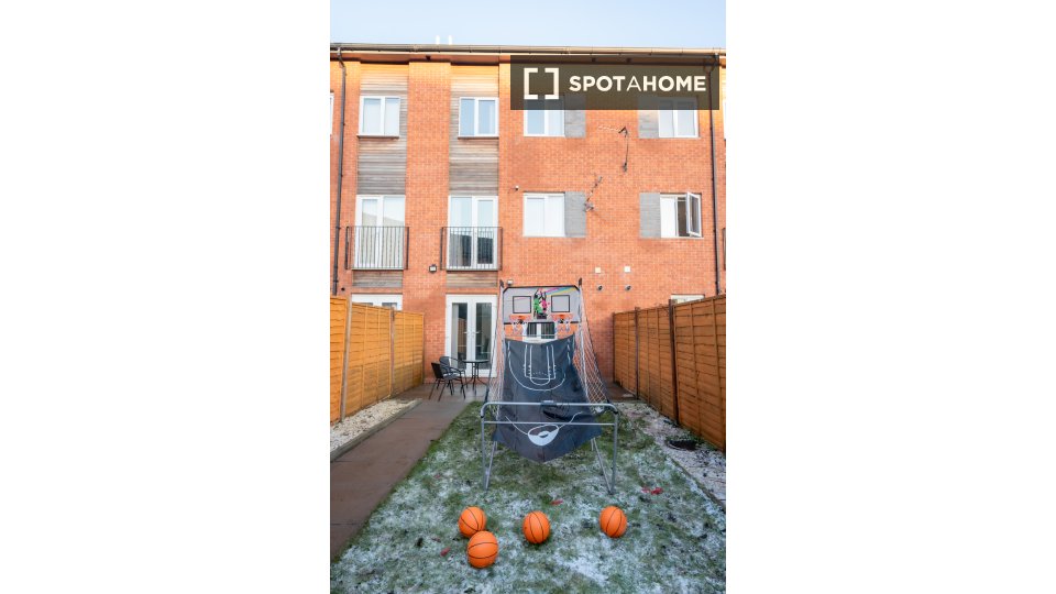 Apartment Manchester, 3 beds, 118m² — photo 11
