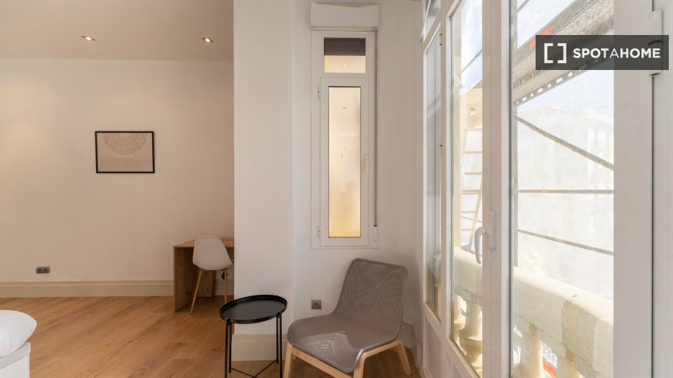 Double room Madrid, 6 beds — photo 5