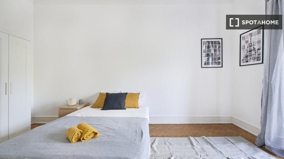 Double room Lisbon, 7 beds — photo 8