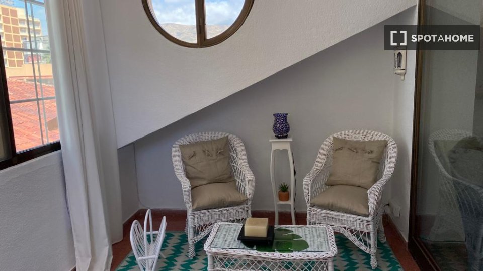Apartment Alicante, 2 beds, 80m² — photo 5