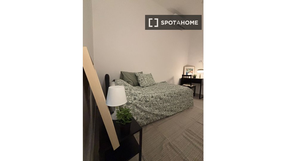 Double room Naples, 4 beds — photo 4