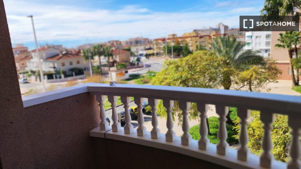 Apartment Alicante, 1 bed, 50m² — photo 5