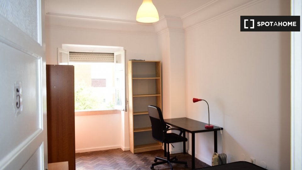 Double room Lisbon, 7 beds — photo 5