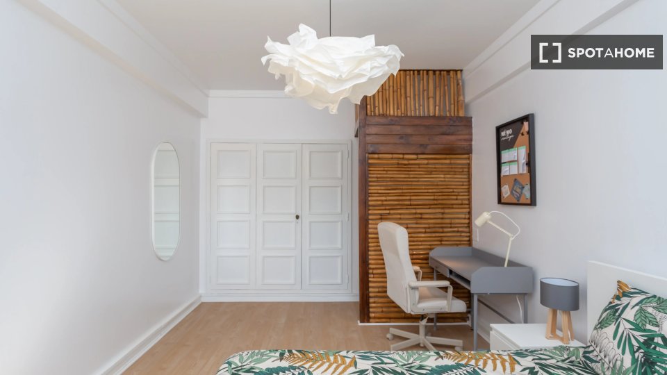Double room Lisbon, 10 beds — photo 12