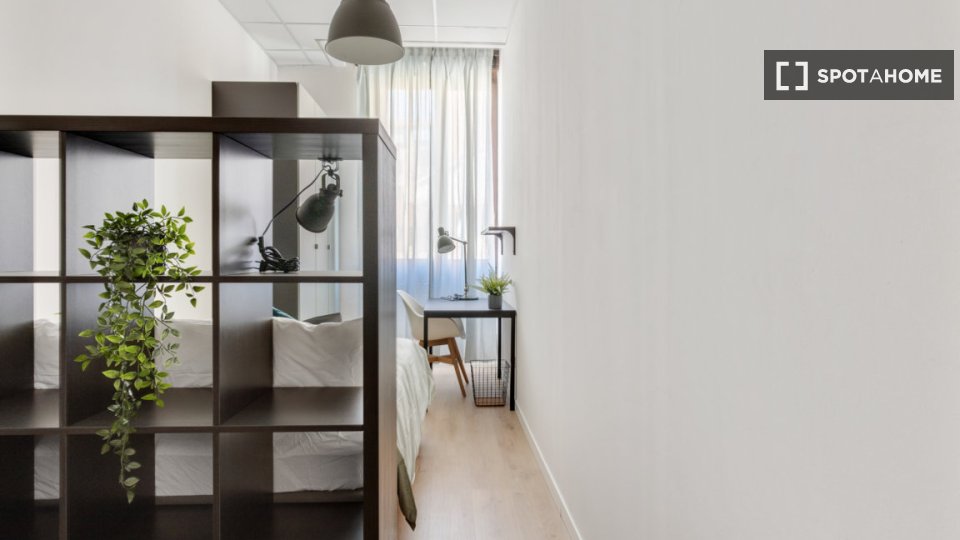 Double room Milan, 6 beds, 100m² — photo 1