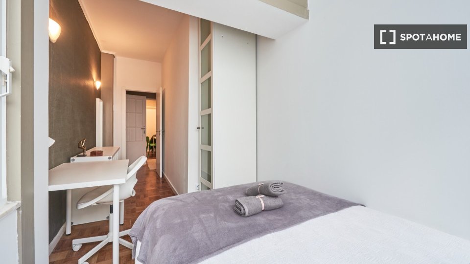 Double room Lisbon, 10 beds — photo 26