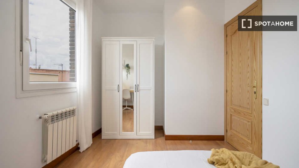 Double room Madrid, 12 beds — photo 41