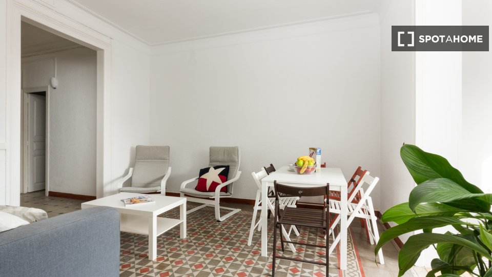 Double room Barcelona, 6 beds, 100m² — photo 3