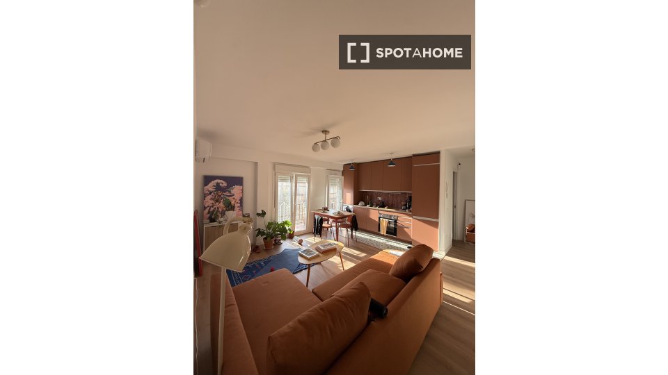 Apartment Madrid, 3 beds, 70m² — photo 3