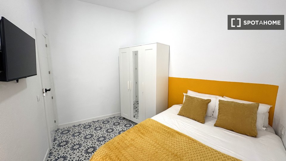 Double room Granada, 6 beds — photo 2
