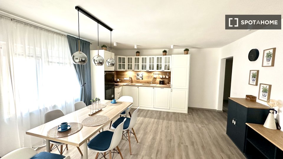 Double room Ljubljana, 3 beds, 90m² — photo 8