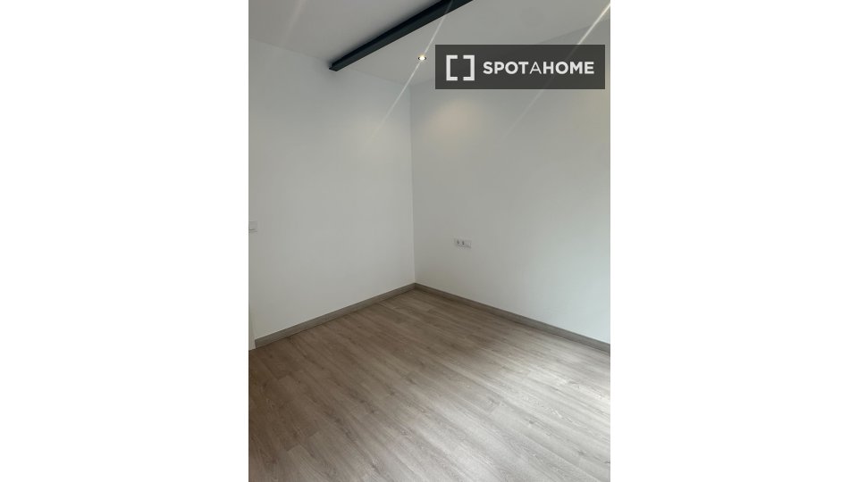 Apartment Barcelona, 2 beds, 60m² — photo 6