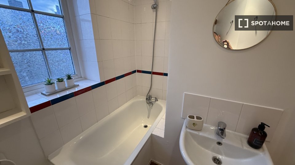 Apartment London, 2 beds — photo 5