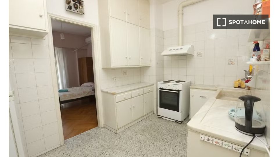 Double room Athens, 4 beds — photo 14