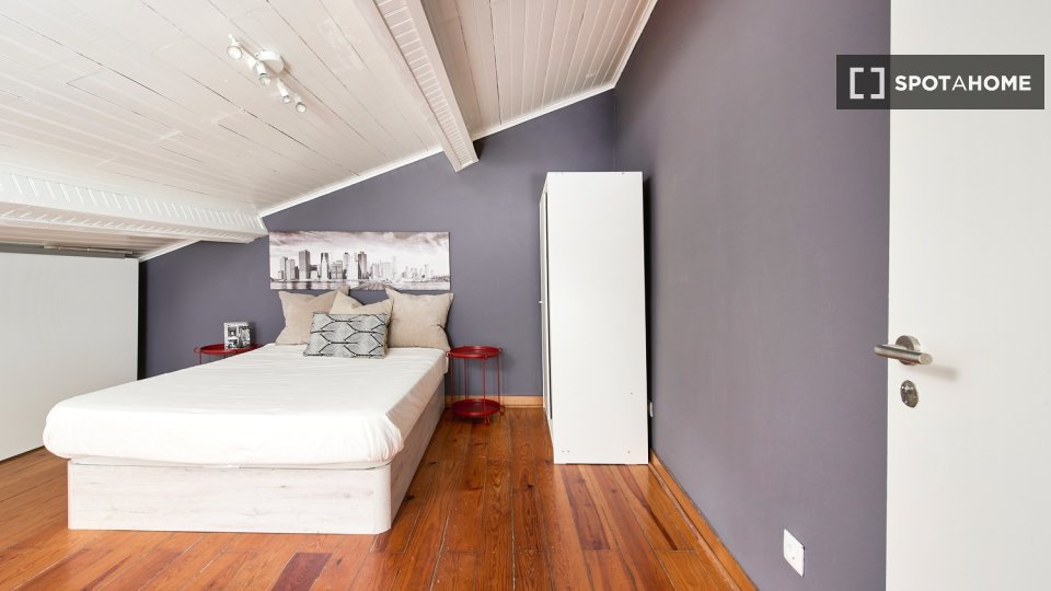 Double room Lisbon, 8 beds — photo 18