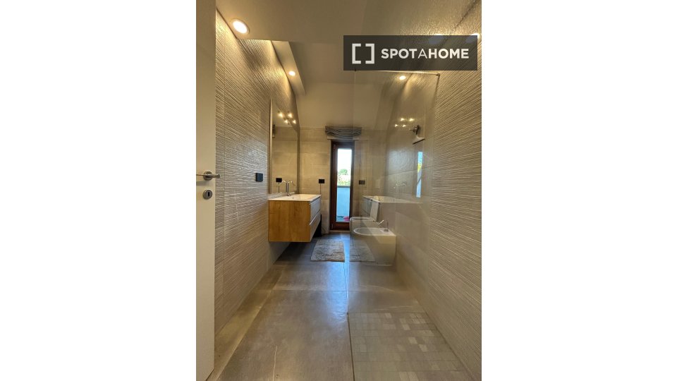 Double room Milan, 4 beds, 260m² — photo 24