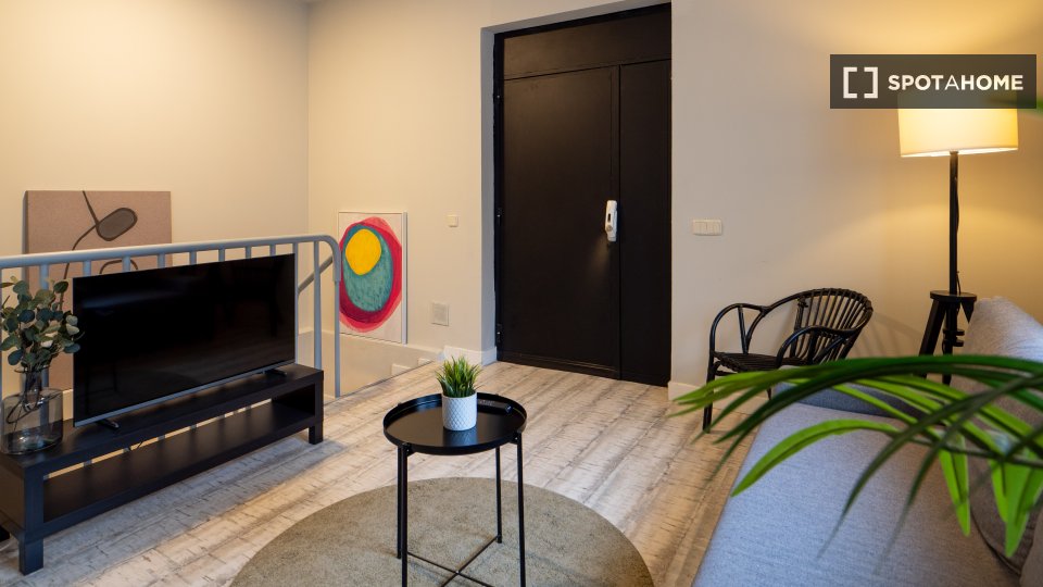 Apartment Madrid, 2 beds, 90m² — photo 3