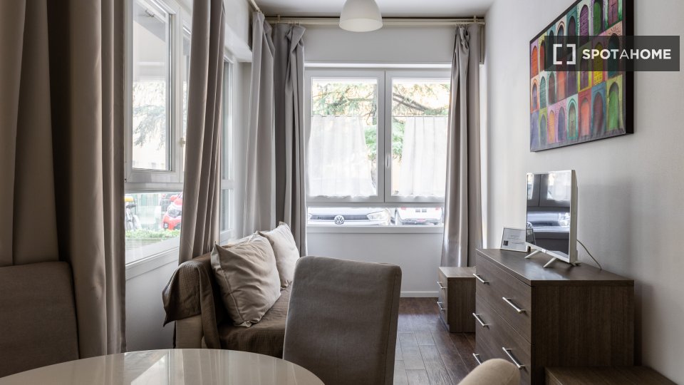 Apartment Bologna, 1 bed — photo 1