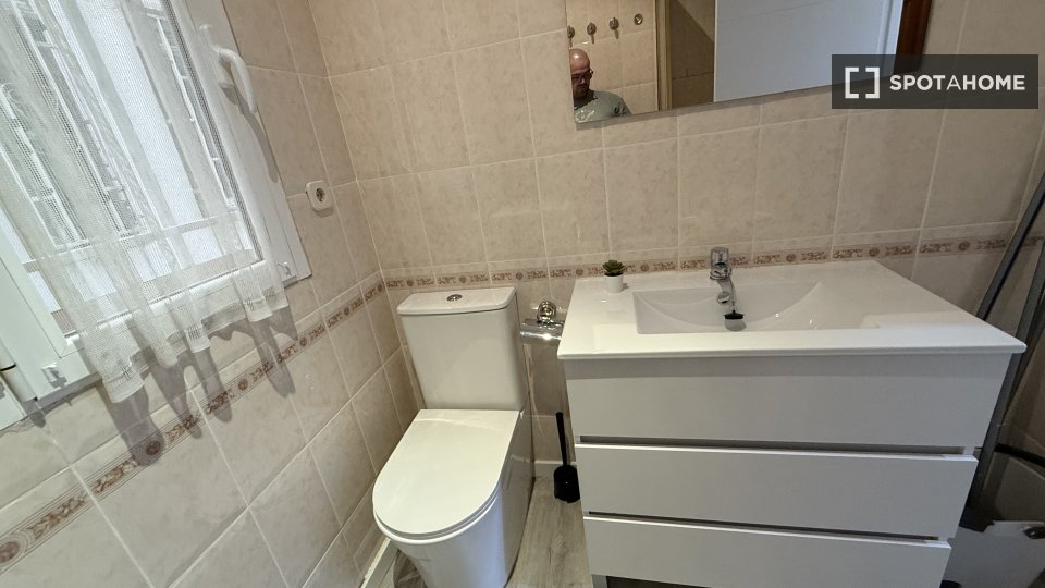 Double room Madrid, 4 beds — photo 19