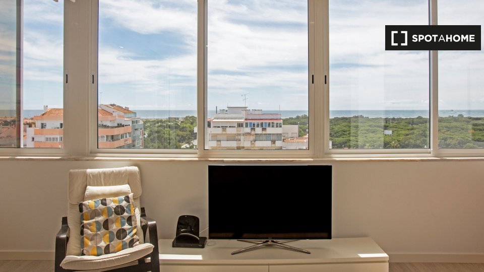 Apartment Lisbon, 1 bed — photo 4