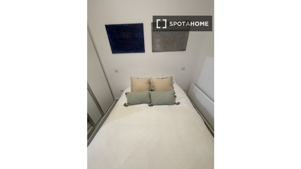 Apartment Madrid, 2 beds — photo 16
