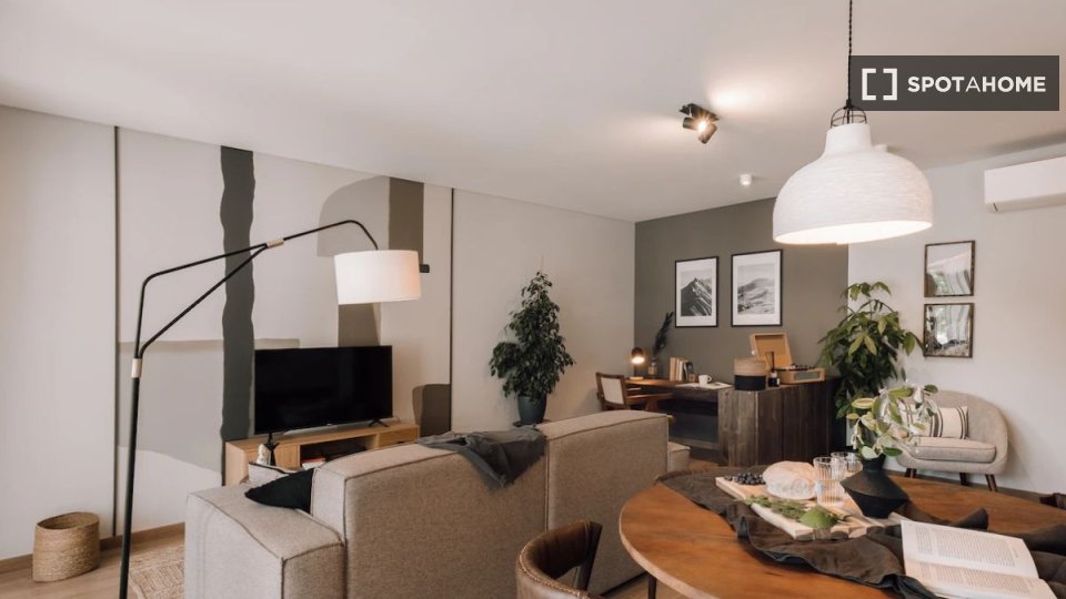 Apartment Lisbon, 2 beds — photo 17