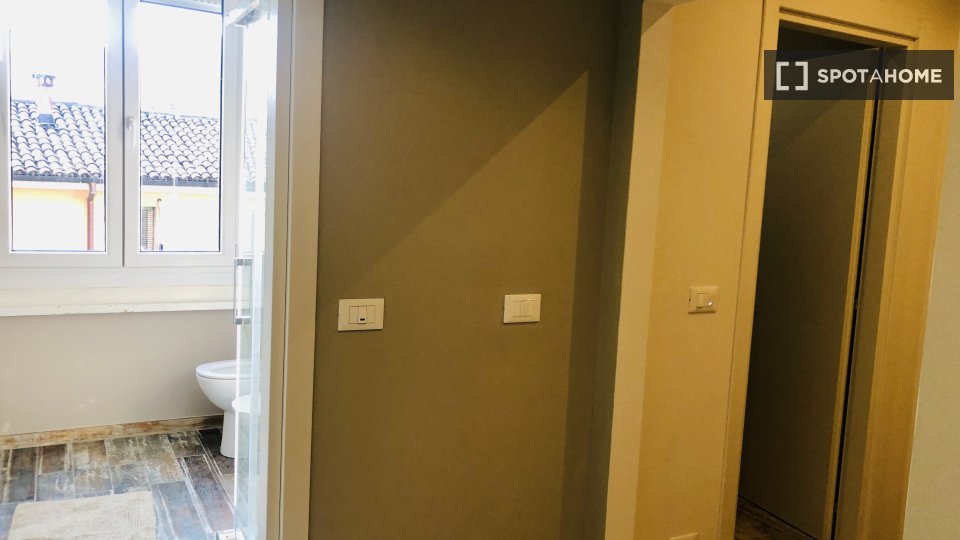 Double room Bologna, 4 beds, 118m² — photo 12