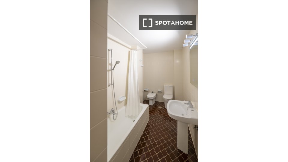 Apartment Madrid, 2 beds — photo 8
