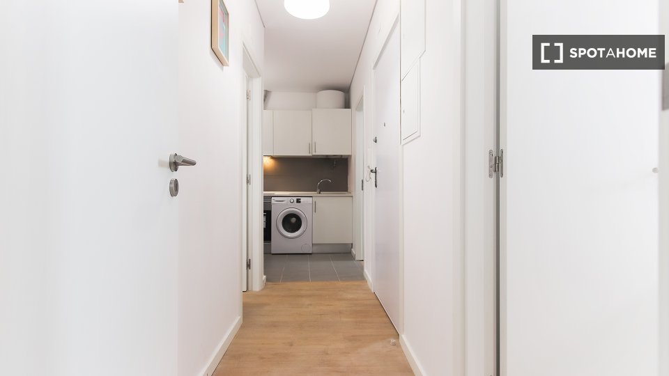 Double room Lisbon, 4 beds — photo 12
