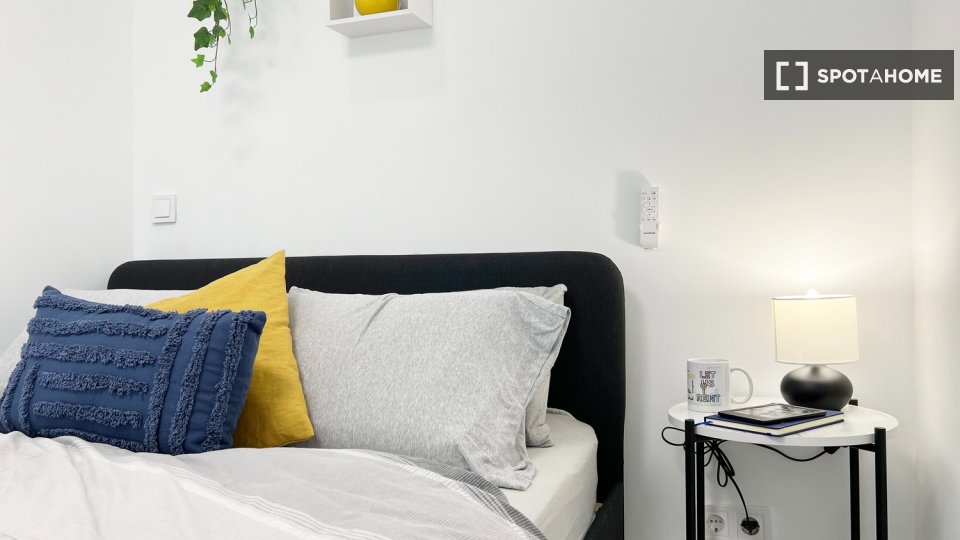 Double room Madrid, 5 beds — photo 12
