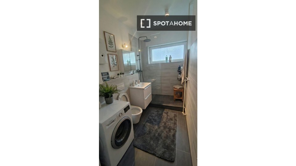 Apartment Berlin, 2 beds, 80m² — photo 2