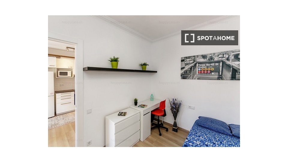 Double room Barcelona, 10 beds — photo 25