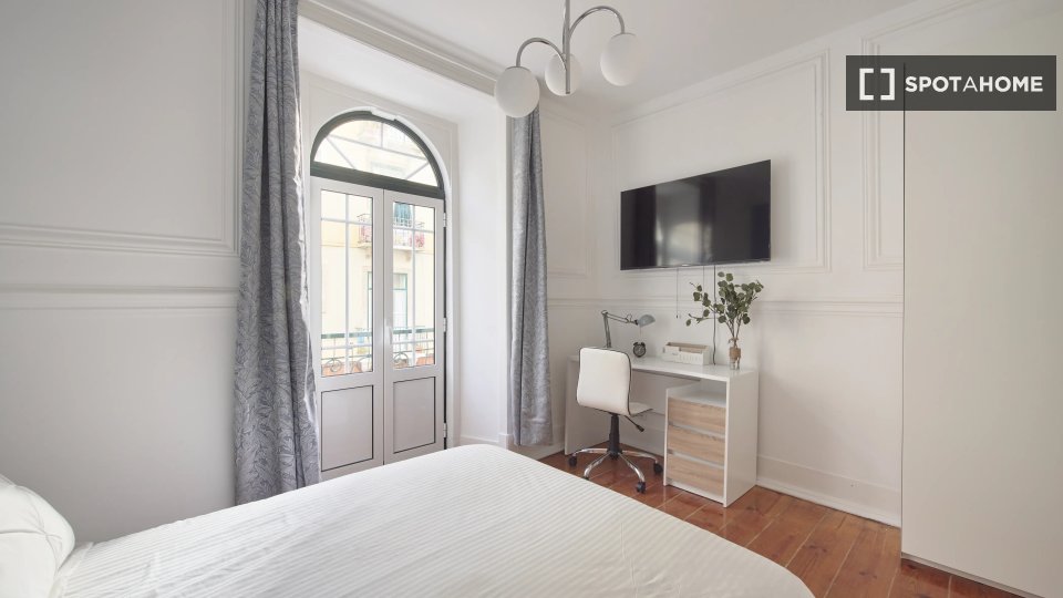 Double room Lisbon, 8 beds — photo 12