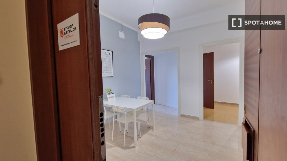 Double room Rome, 5 beds — photo 44