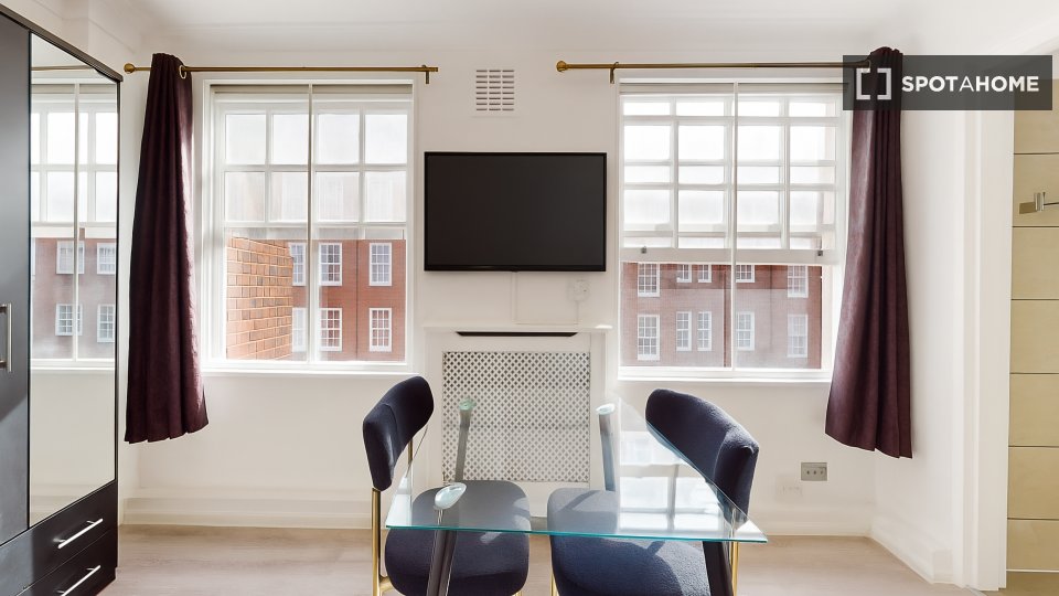 Apartment mono London — photo 11