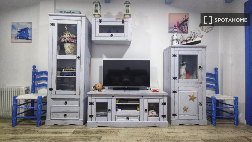 Apartment Alicante, 1 bed — photo 11