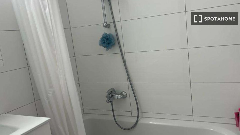 Apartment Madrid, 2 beds, 53m² — photo 5