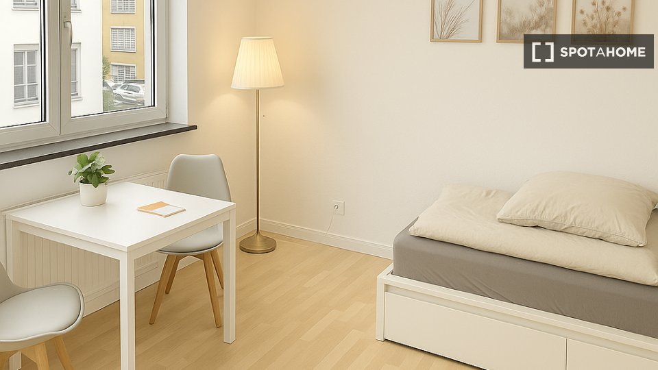 Apartment mono Frankfurt, 30m² — photo 2