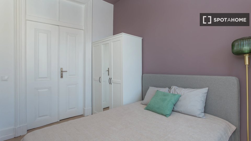 Double room Lisbon, 8 beds — photo 2