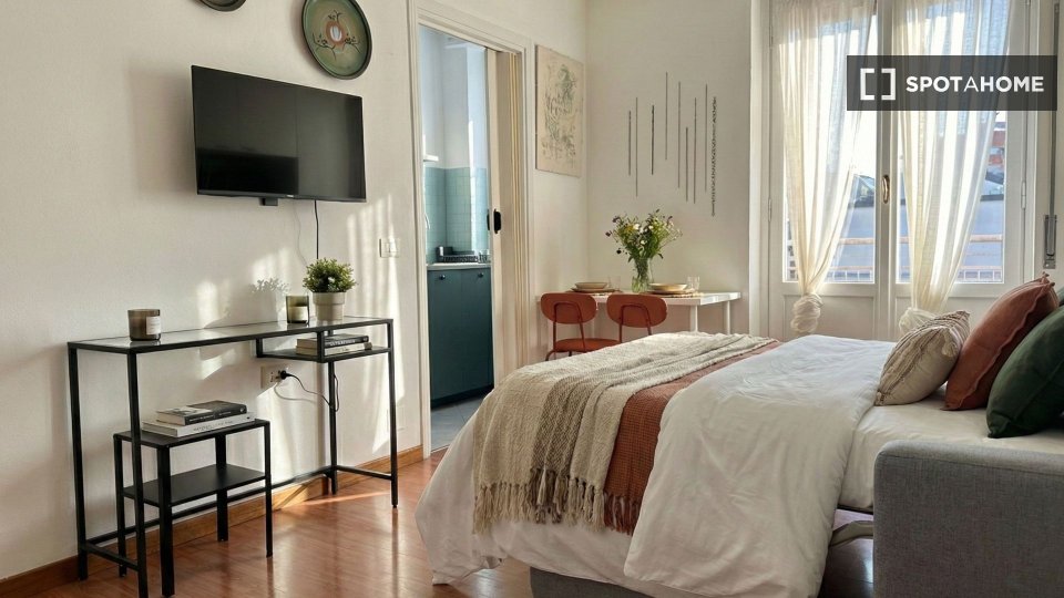 Apartment mono Milan, 35m² — photo 1